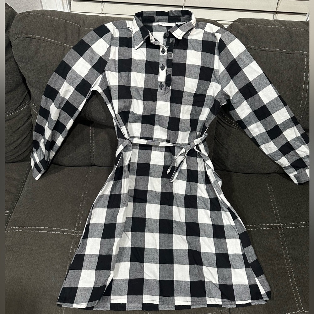 Black/white belted plaid dress Can be worn with leggings or without. Never worn